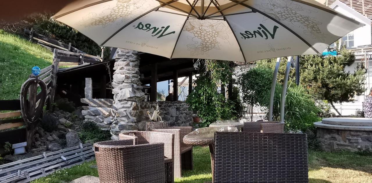 Hotel Zlaty Potok Nicov  ภายนอก รูปภาพ