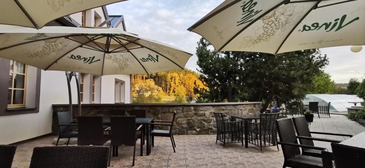 Hotel Zlaty Potok Nicov  ภายนอก รูปภาพ