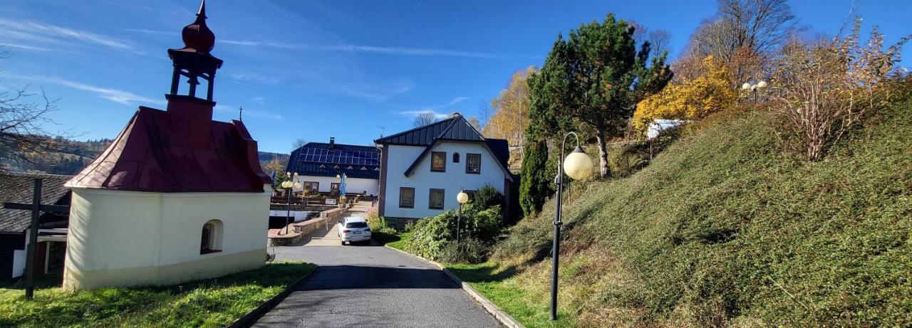 Hotel Zlaty Potok Nicov  ภายนอก รูปภาพ