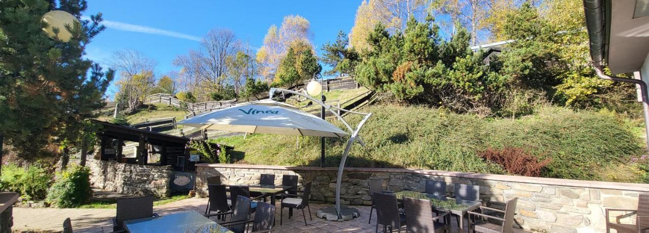 Hotel Zlaty Potok Nicov  ภายนอก รูปภาพ